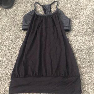 Size 8 lululemon tank